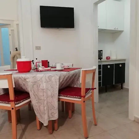 Rosso Quintino Apartman